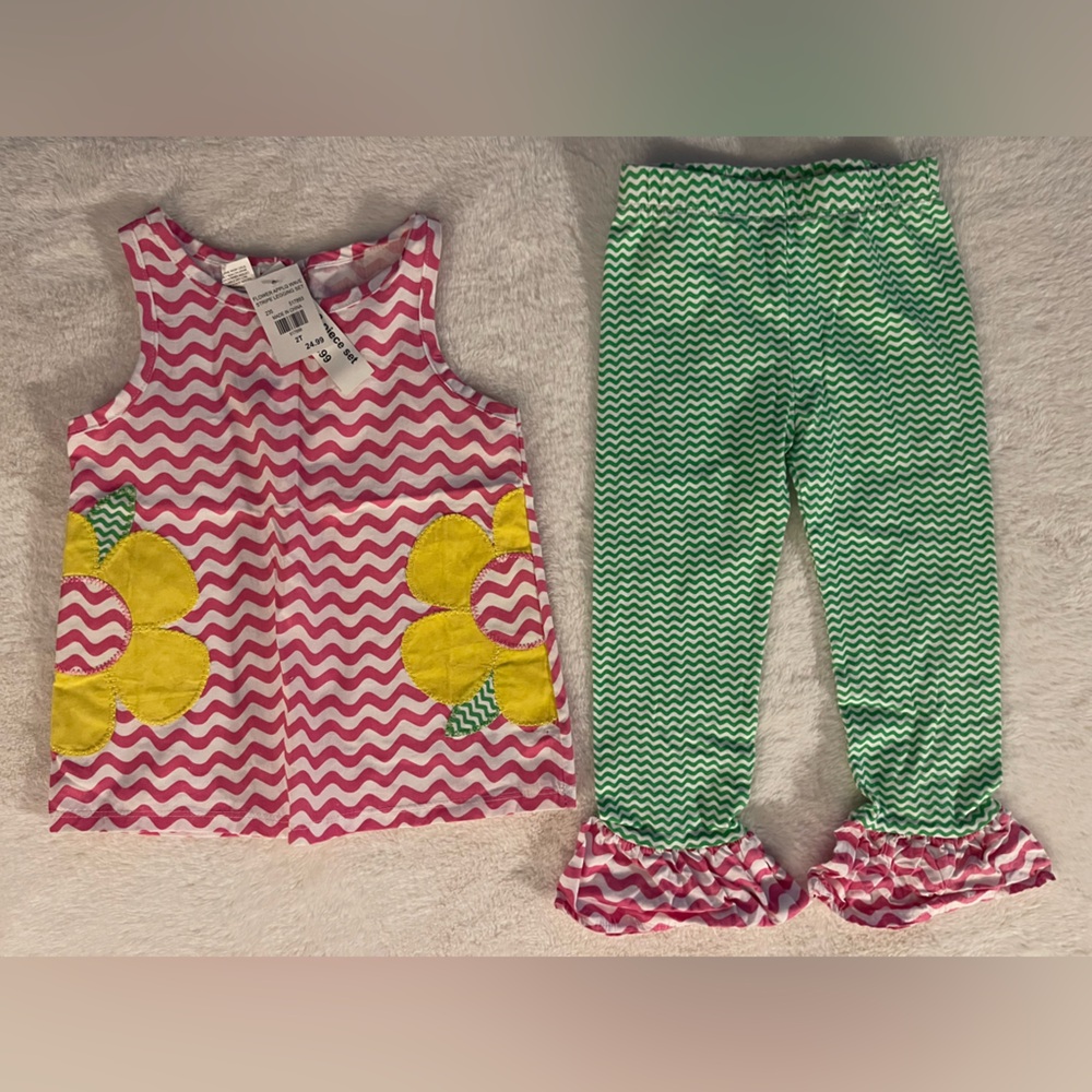 💕🌼Girls' Pink and Green Zigzag Outfit